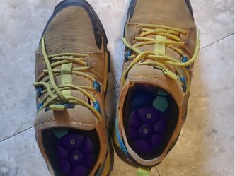 Akusoli insoles in hiking shoes